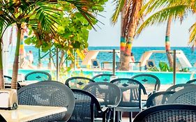 Hotel Portobelo beach